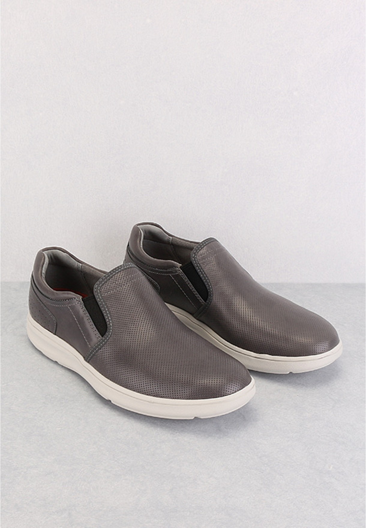 rockport zaden gore slip on