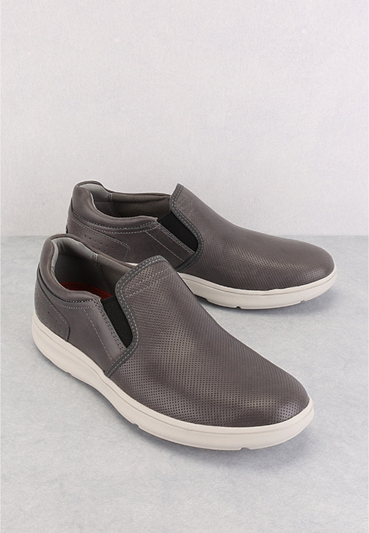 rockport zaden gore slip on